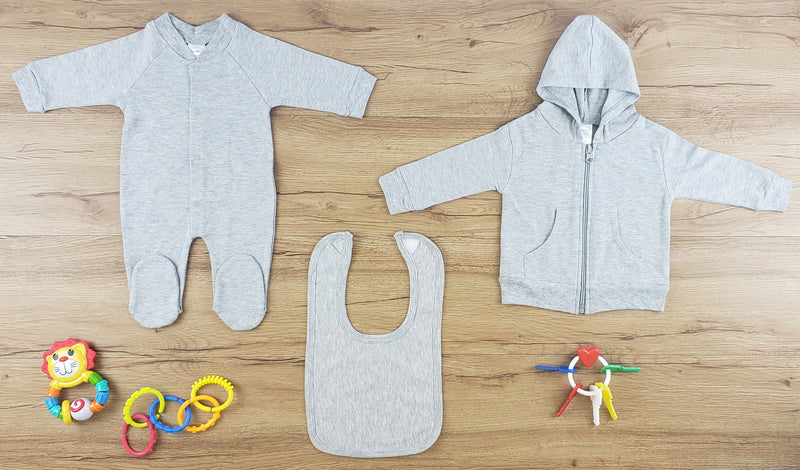 An image displaying 3 Piece Baby Clothes Set by Bambini