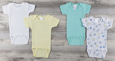 An image displaying 4 Piece Baby Clothes Set by Bambini