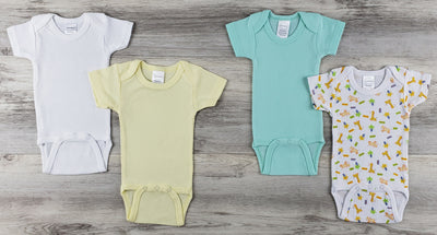 An image displaying 4 Piece Baby Clothes Set by Bambini